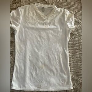 Under Armour women’s White T-Shirt Sz large short sleeve